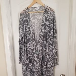 2XL Sarah - Lularoe - Grey w/ White Roses